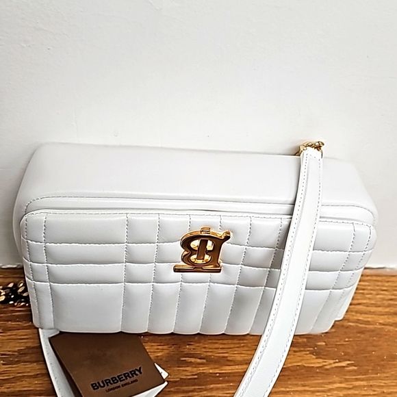 BURBERRY TB SMALL LOLA QUILTED SHOULDER / CROSSBODY BAG WITH INNER DEFECTS. - Picture 4 of 16